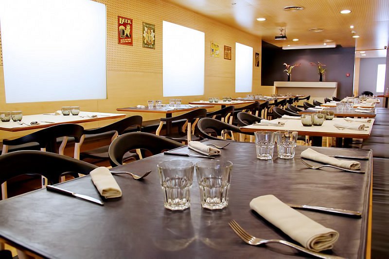 Ref.103 Traspaso de Restaurante con licencia C3 en Sant Gervasi, Barcelona