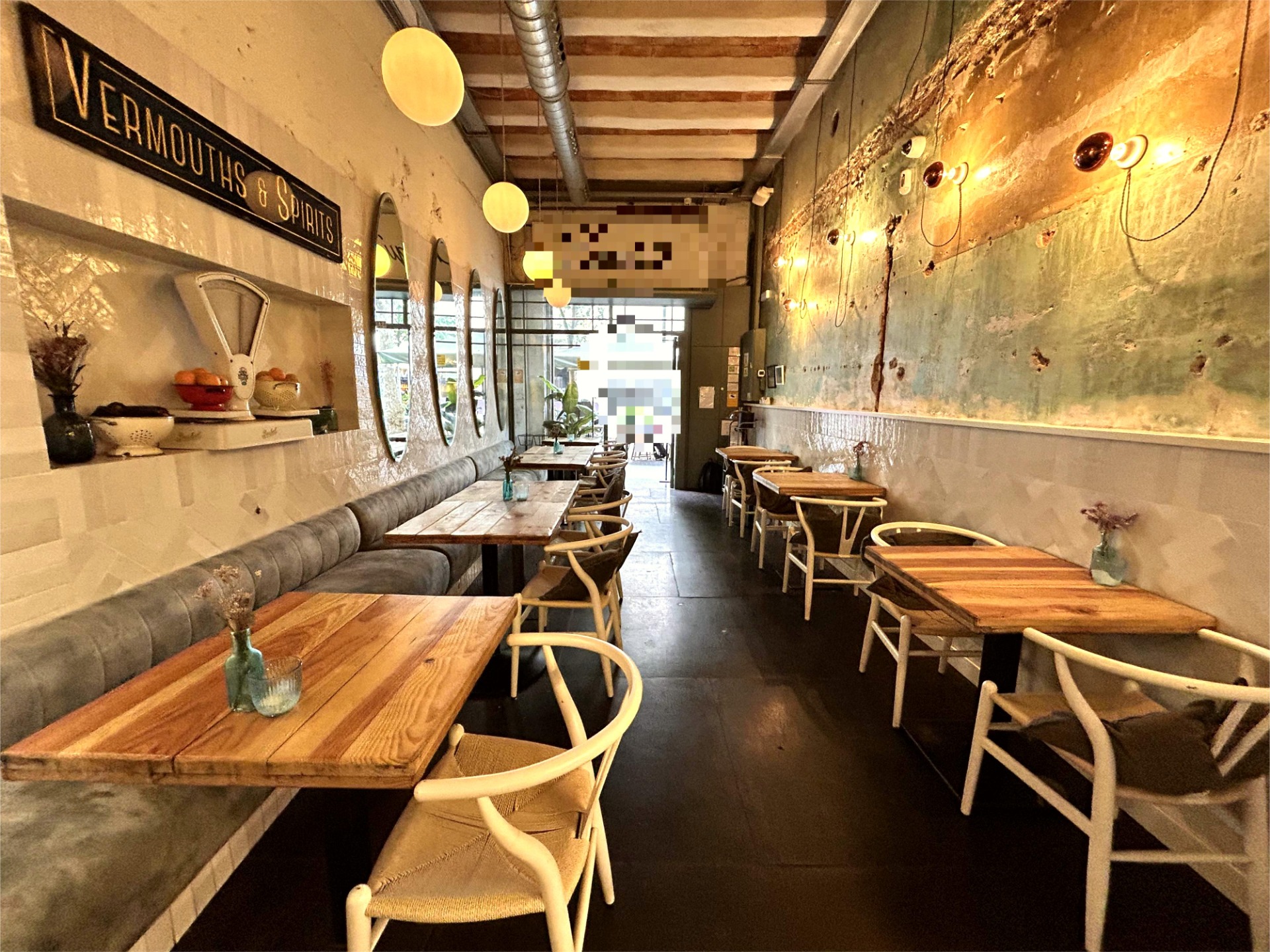 Ref. 114 Traspaso de Restaurante C3 en l'Antiga Esquerra de l'Eixample