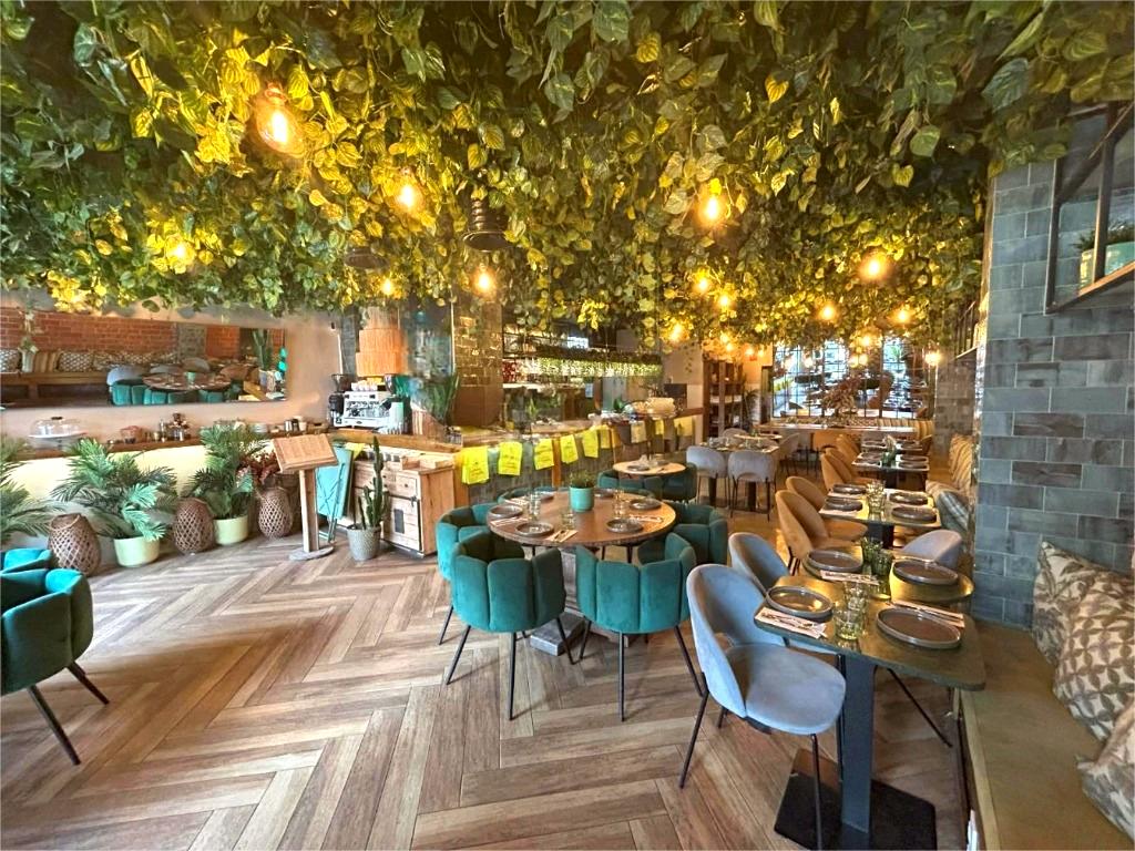 Ref. 118 TRASPASO de restaurante con licencia C2 en Sant Gervasi – Galvany 