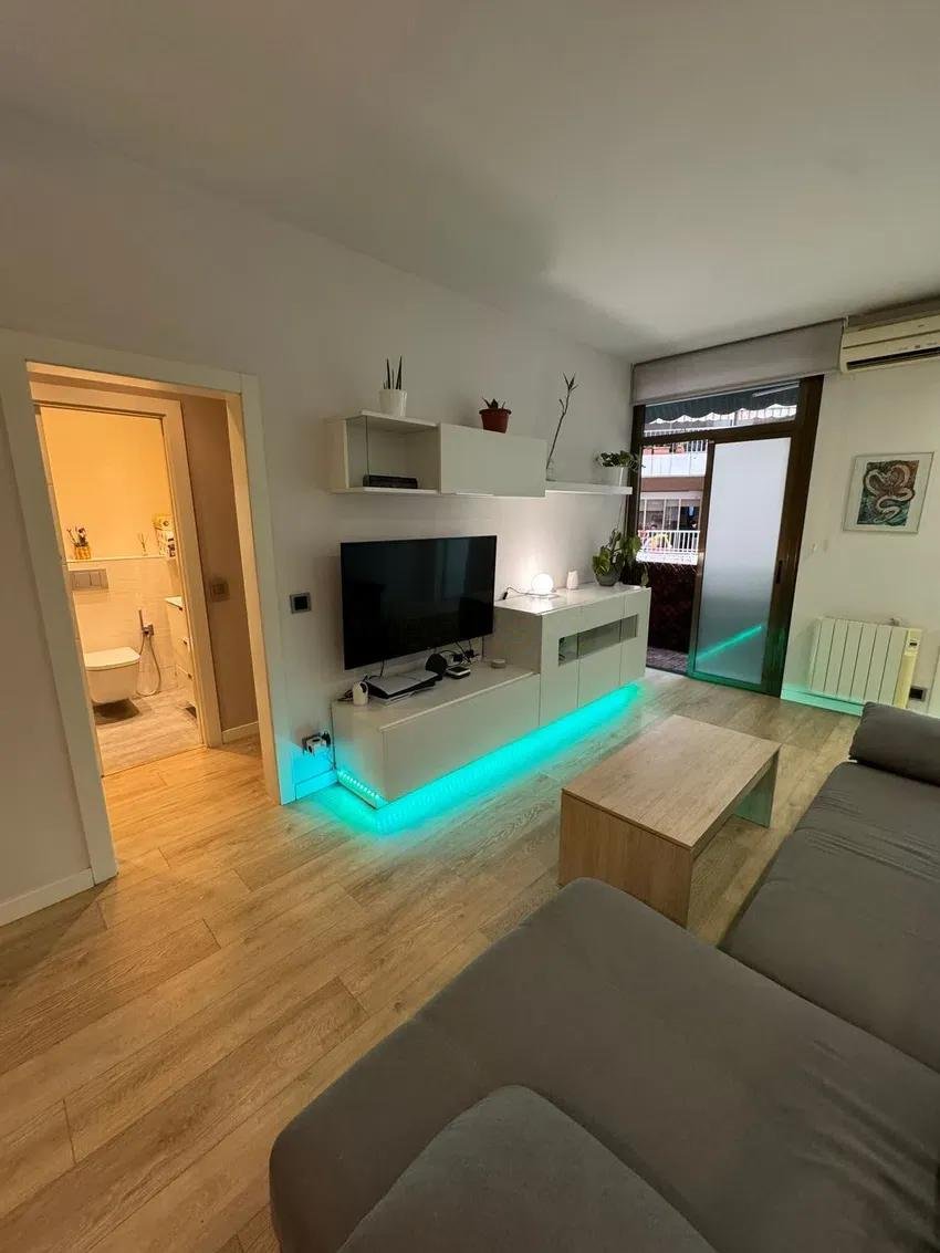 Ref. PV218 Piso de dos habitaciones en La Marina del Port (265.000€)